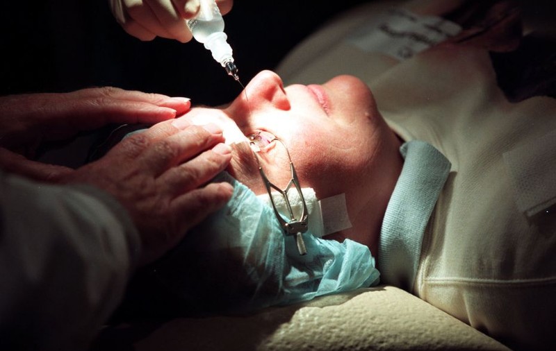 DESCOPERIRE TERIFIANTĂ! Ce au găsit medicii în creierul UNEI FEMEI! "Avea dinți și păr"