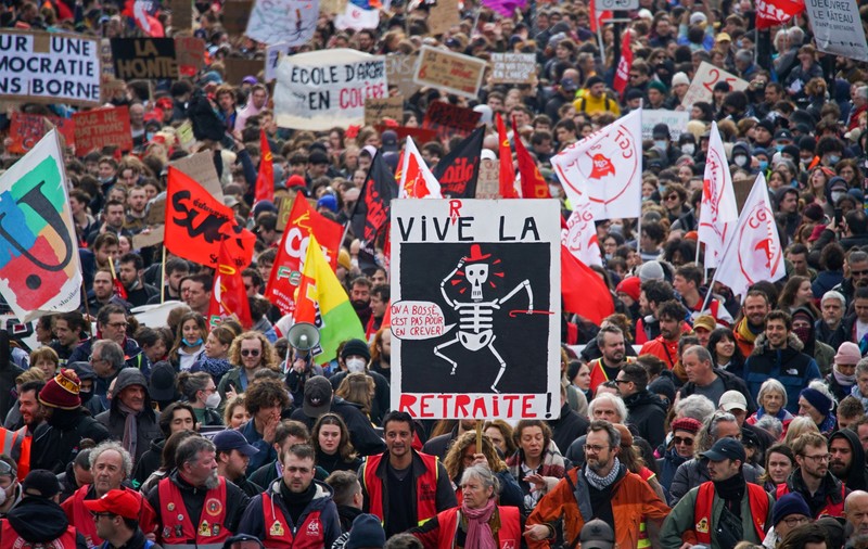Reacția unei românce stabilite în Franța, după protestele care au zguduit Hexagonul: „Mereu i-am admirat că-și cer drepturile. Asta face o nație puternică"