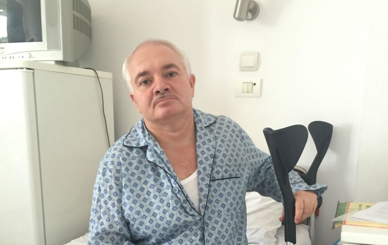 Un coșmar pentru un bolnav diagnosticat cu hemofilie: ”Proteza de care am nevoie nu se decontează”