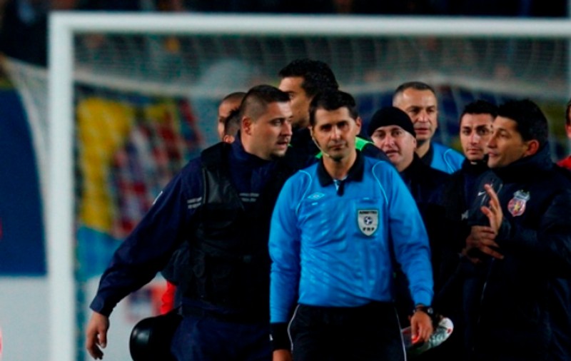 Clubul Petrolul dă vina pe firma de pază