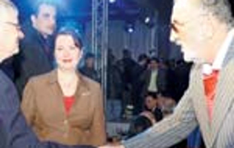 Nu-si mai vorbesc