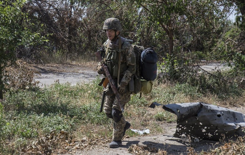 „Va trebui să ne scoatem armata din Severodonețk. Numărul morților e în creștere”, anunță guvernatorul din Luhansk