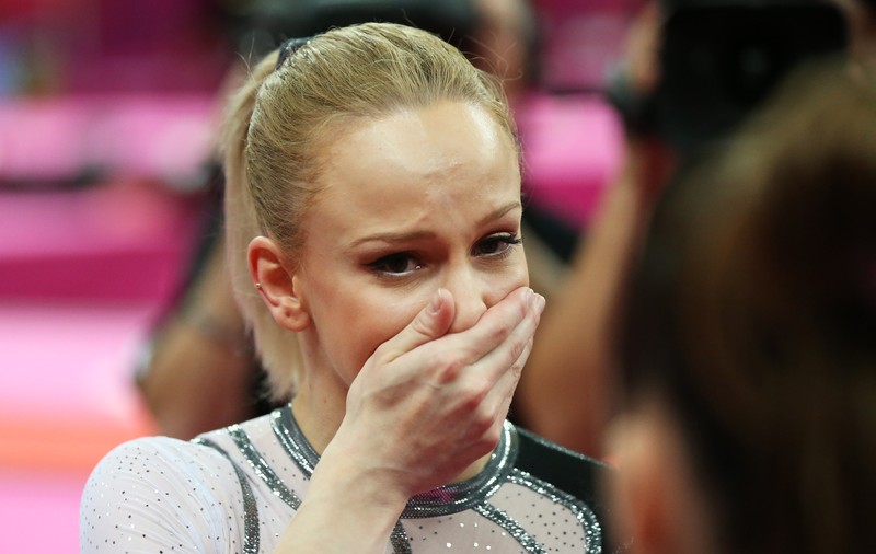 PRIMELE CUVINTE ale SANDREI IZBAŞA, după aurul olimpic la sărituri. PLUS: Cele mai EMOŢIONANTE imagini | GALERIE FOTO