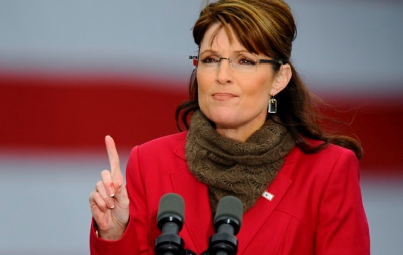 Sarah Palin renunţă la postul de guvernator al statului Alaska
