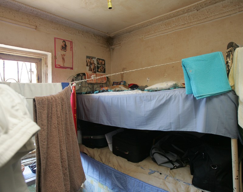 FOTOGRAFII DE COLECȚIE | Condițiile din pușcării care au dus la eliberarea a mii de deținuți