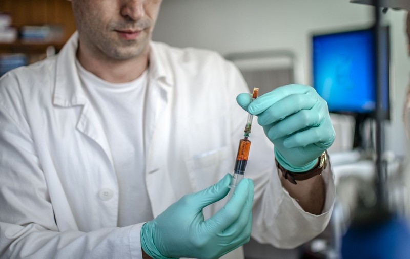 O corelație surprinzătoare: sunt avantajate la COVID-19 țările ca România, unde vaccinul împotriva tuberculozei pare să ofere protecție parțială?