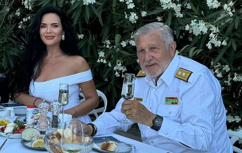Cum au apărut Ilie Năstase și soția Ioana la mare, după ce s-a speculat că divorțează. El neagă zvonurile: „Ce atâta nebunie?”
