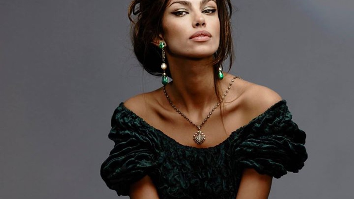 Ce spune Mădălina Ghenea despre medicii care au ajutat-o să nască. Scene emoționante alături de fiica ei | VIDEO