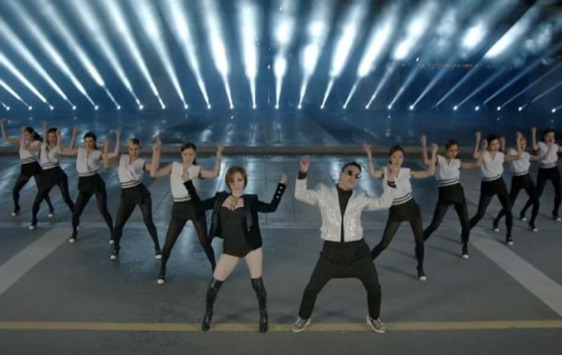Noua piesă a lui PSY, record de vizionări pe YouTube, la două zile după lansare - VIDEO