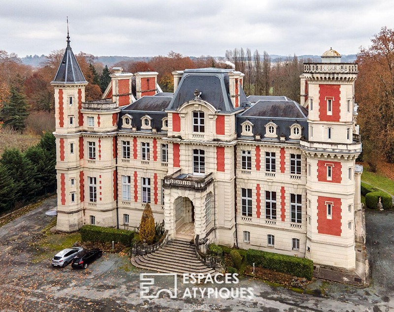 Suma incredibilă pentru care a fost vândut un apartament dintr-un castel din Franța: mai ieftin decât o garsonieră de 27 mp din Cluj