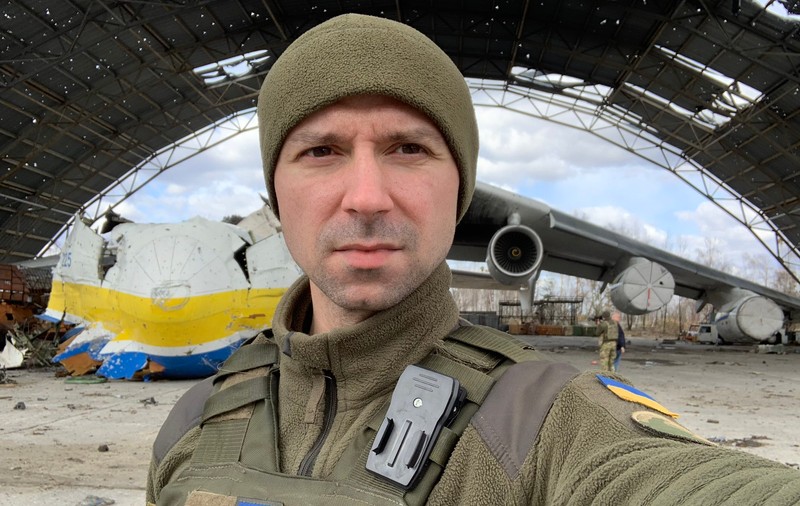 EXCLUSIV. „Operatorul Starsky”, un soldat din batalionul care a oprit ofensiva rușilor spre Kiev, încă din prima zi a invaziei: „Am schimbat cursul războiului”