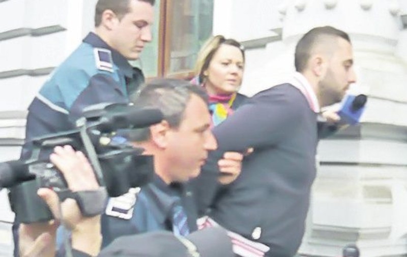A omorât un om, dar nu e acuzat de crimă