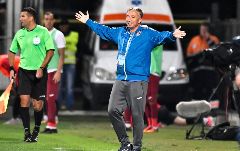 Dan Petrescu și Nicolae Dică depind de titlu. Dacă ratează campionatul, pleacă de la CFR Cluj, respectiv FCSB