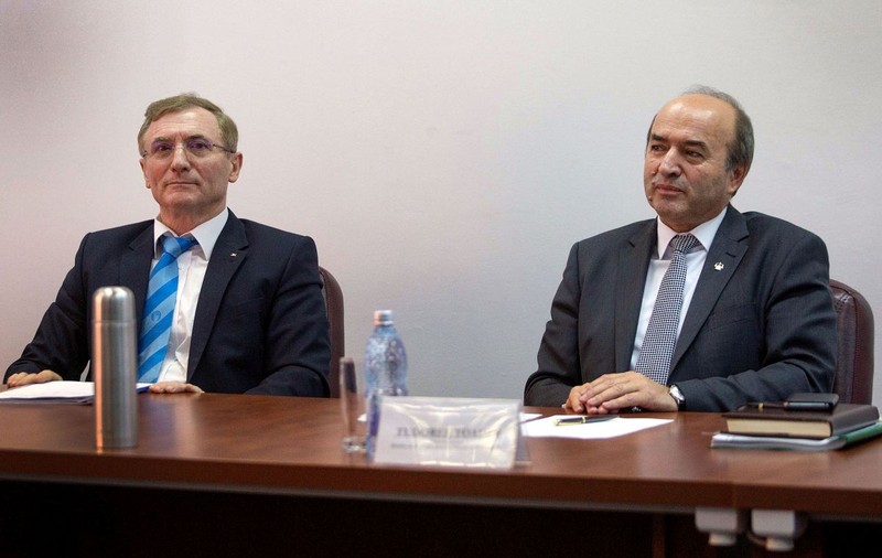 VIDEO | Schimb dur de replici între ministrul Justiției și Augustin Lazăr. Toader: „Din nefericire, v-am răscolit trecutul profesional”. Lazăr: „Eu zic că din fericire. Trebuie să se ştie totul”