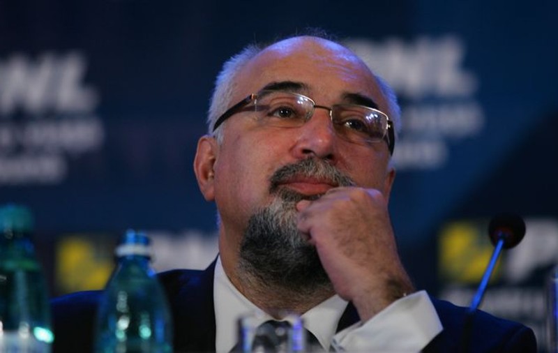 Vosganian, despre raportul MCV: Nu trebuie să oprească adoptarea Legilor Justiţiei; Titlul moțiunii de cenzură vine dintr-o recuzită nazistă