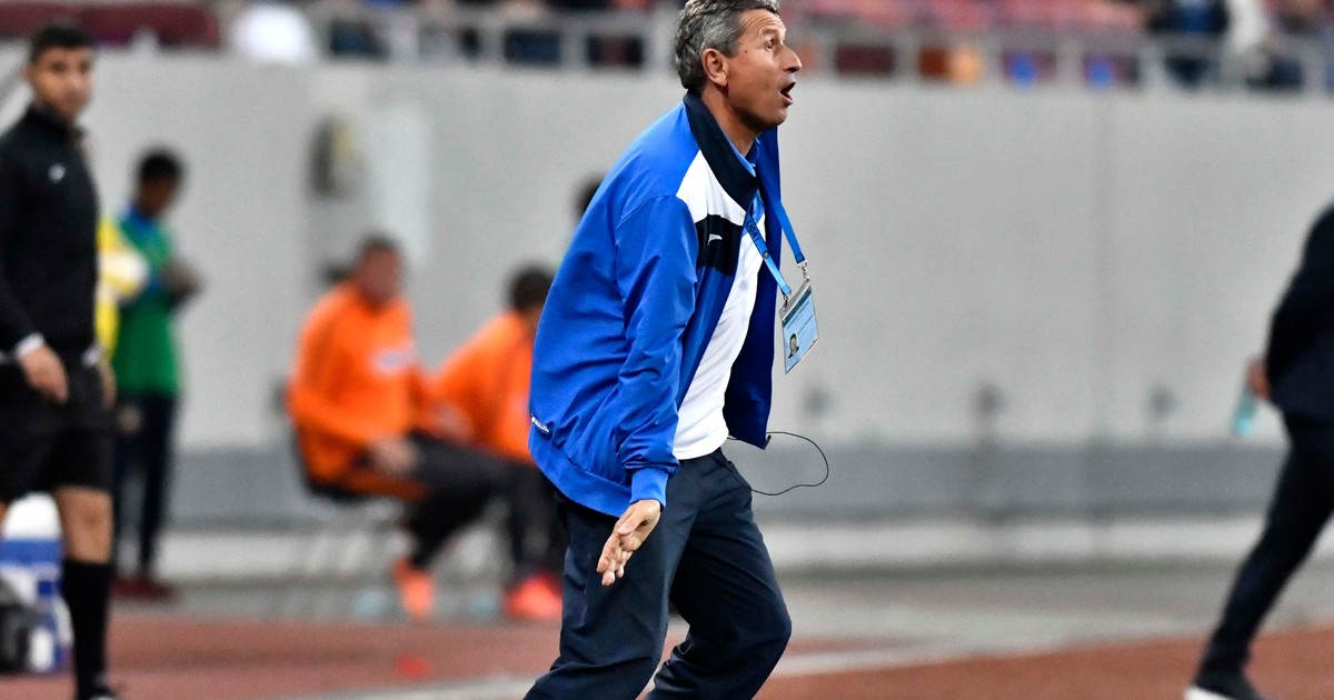 Iureș la Craiova. Gigi Mulțescu a scos din lot trei fotbaliști înaintea finalei pentru play-off cu Gaz Metan Mediaș