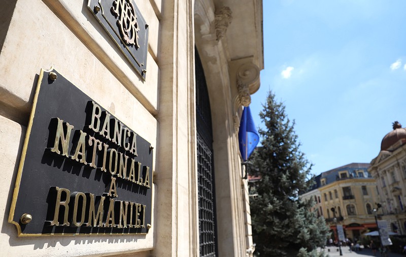 BNR a avut rezerve valutare de 63 de miliarde de euro în august, cu aproape 400 de milioane mai puțin decât în iulie
