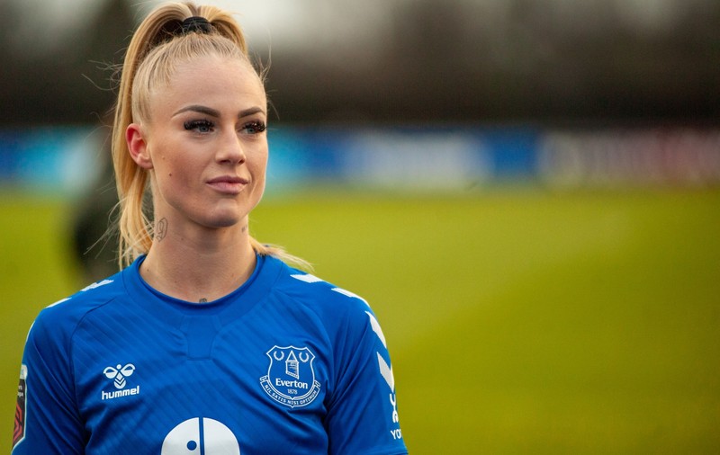 Fotbalista elvețiană Alisha Lehmann: „Un superstar mi-a oferit 100.000 de euro pentru o noapte cu el. Nici o șansă! Și, oricum, doar 100.000?”