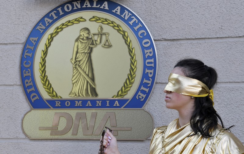 Fost director general de la Apele Române, reținut de DNA pentru luare de mită