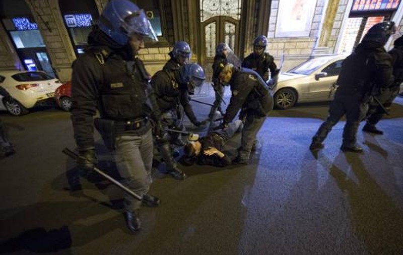 HAOS la Roma. 21 de fani de la Feyenoord au fost arestaţi / GALERIE FOTO&VIDEO