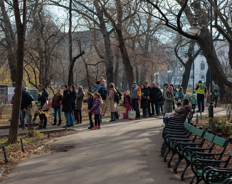 Unde patinăm în București? Patinoarul din Parcul Cișmigiu este cel mai mare, dar și cel mai scump. Care sunt alternativele | FOTO