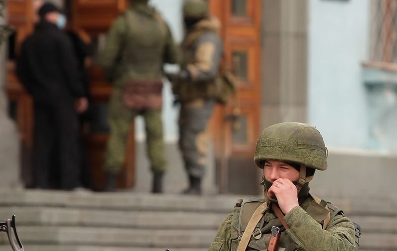 UPDATE | UCRAINA FIERBE! Premierul Crimeei îi cere ajutorul lui PUTIN, pe fondul ADÂNCIRII CRIZEI SEPARATISTE