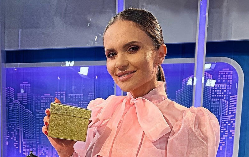 Cristina Șișcanu își caută menajeră, după ce fosta a demisionat. Ce pretenții are vedeta: „Să vină de luni până vineri, de pe la ora 9 până la 17.00”