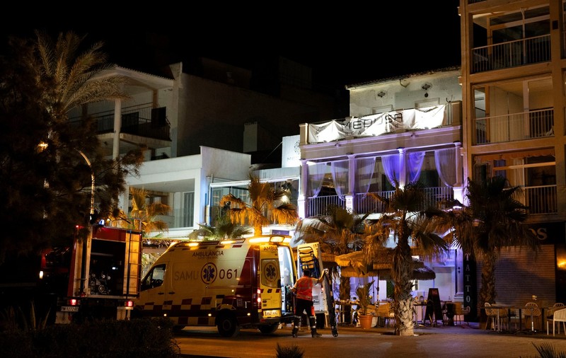 Greutatea excesivă, o posibilă cauză a prăbușirii restaurantului din Mallorca: „O scenă de coșmar”. Patru persoane au murit și 16 au fost rănite