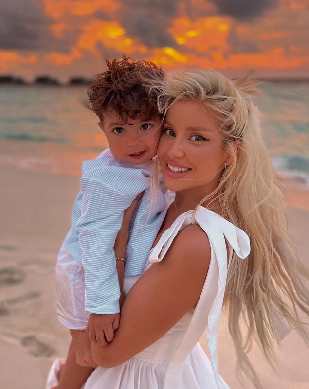 Alina Ceușan, despre câștigurile ca influencer. Ce alte afaceri are: „Muncim și nicio zi nu este ușoară”