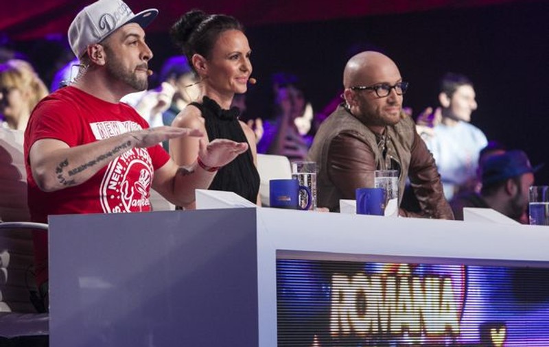 A început marea finalã „România Danseazã”. Uite ce premiere au bifat juraţii şi prezentatorul talent show-ului!