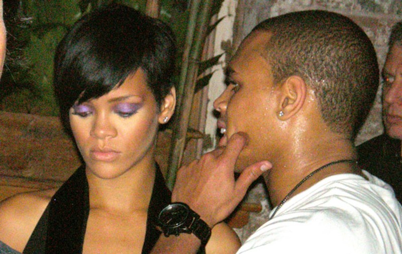 Chris: ”Am fost în legitimă apărare când am lovit-o pe Rihanna”