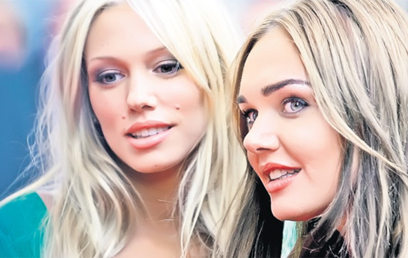 În doar 9 ani, Tamara şi Petra, fetele lui Bernie Ecclestone, patronul Formulei 1, au tocat 3.510.000.000 €!