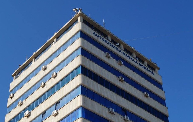 Autoritatea Navală Română și-a cumpărat cinci telefoane cu 7.000 de euro. Ce model sunt