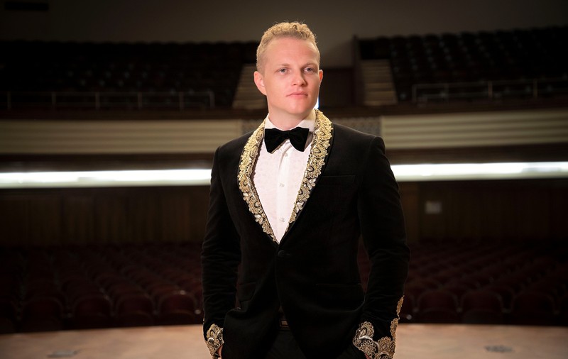 Tenorul Ştefan von Korch vă invită să descoperiţi poveşti de iubire din opere şi operete, pe 3 februarie la Sala Dalles în concertul Chanson D’Amour