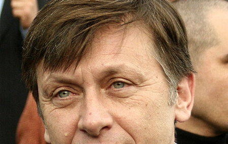 Răspunsul diplomat al lui Crin Antonescu pentru Ilie Sârbu