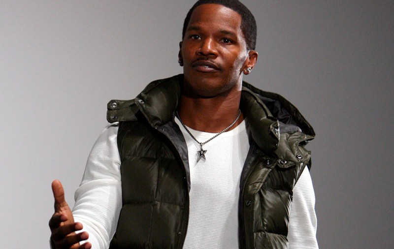 Jamie Foxx îşi revine după lupta cu un hoţ