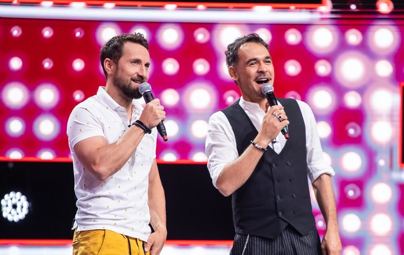 Dani Oțil, despre cum au decurs filmările la X Factor în timpul pandemiei. „Deşi am rulat mulţi oameni, toată lumea a purtat mască, era obsesia măştii”