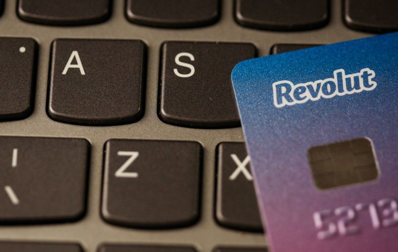 Probleme pentru clienții ING care folosesc Revolut. O serie de alimentări au fost dublate