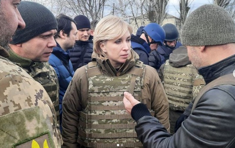 „Putin este surd”. Ministrul reintegrării teritoriilor ocupate din Ucraina, despre dificultățile în organizarea coridoarelor umanitare