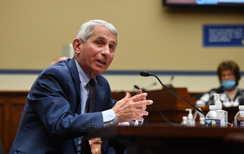 Anthony Fauci, epidemiolog-șef SUA: “Efectele pe termen lung ale COVID-19 la tineri pot fi problematice”