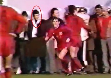 Gigi Becali (încercuit) era „la modă” pentru acele timpuri