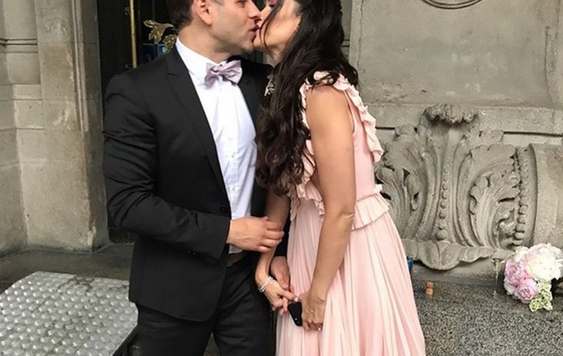 Alina Pușcaș și Mihai Stoenescu s-au căsătorit. Prima imagine cu verighetele. “Mă bucur pentru voi”