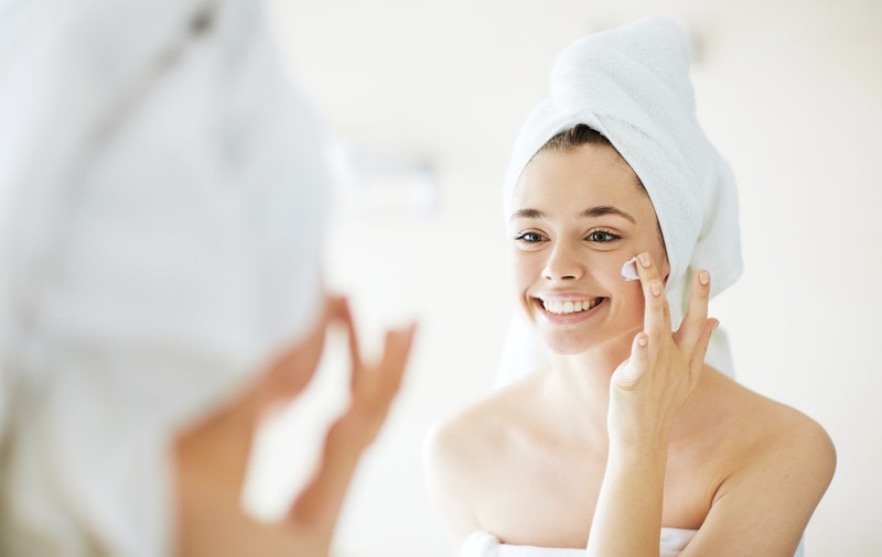 Reduceri la parfumuri și produse cosmetice în oferta eMAG de astăzi, 8 septembrie