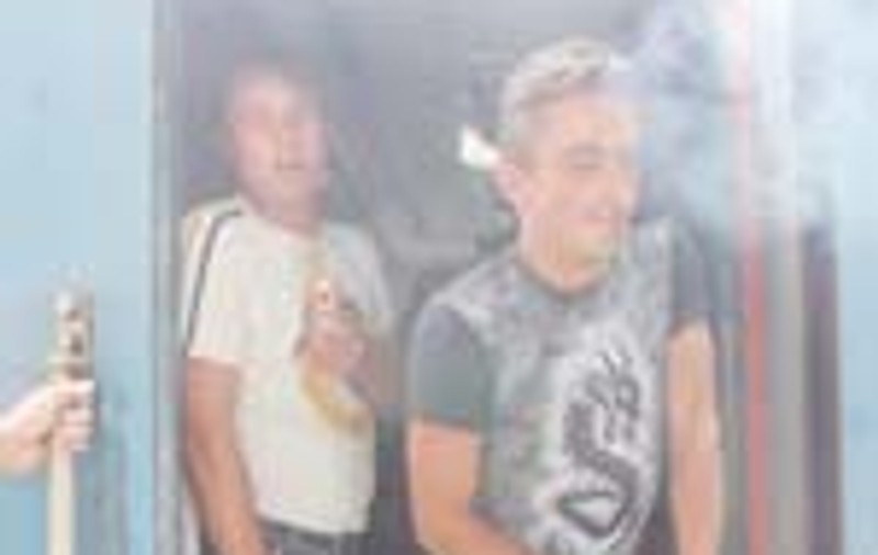 Tinerii forteaza amenzile: 20 de ore de munca