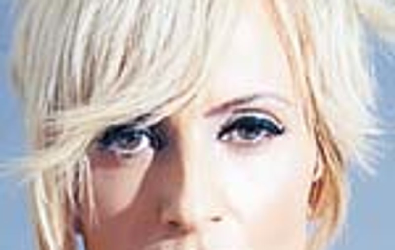 Daniela Gy?rfi isi face vacanta in Danemarca 