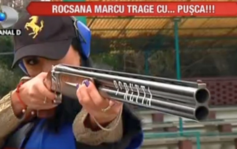 Rocsana Marcu are o nouă pasiune:  pușca de vânătoare - FOTO