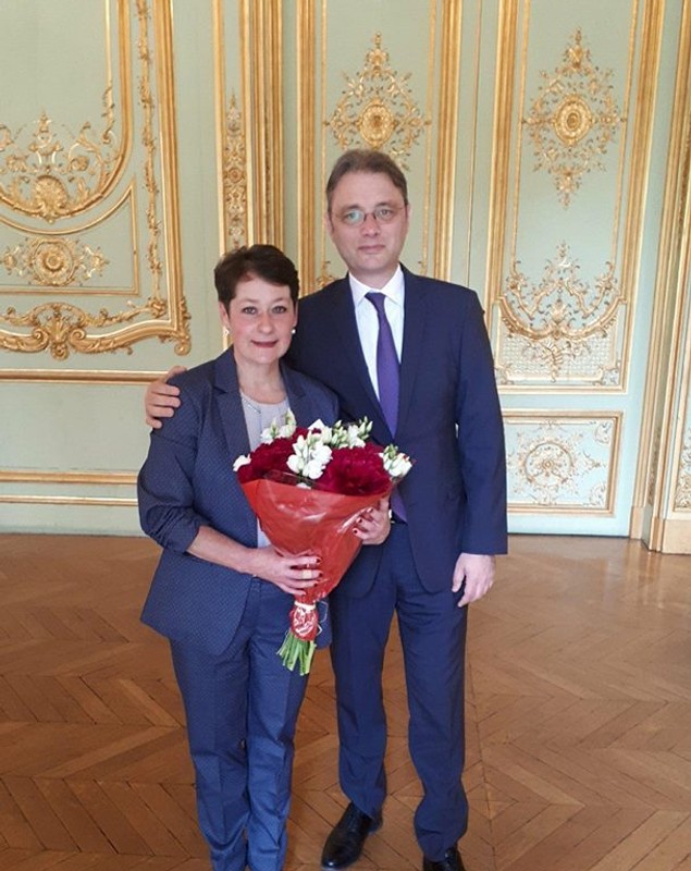 Cum arată azi Kati Szabo, una dintre cele mai mari gimnaste ale României. În vizită la Ambasada României în Franța | FOTO