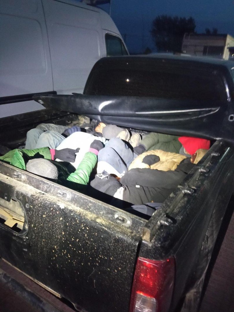 Portbagajul cu 15 migranți | Foto: Europol / Euronews