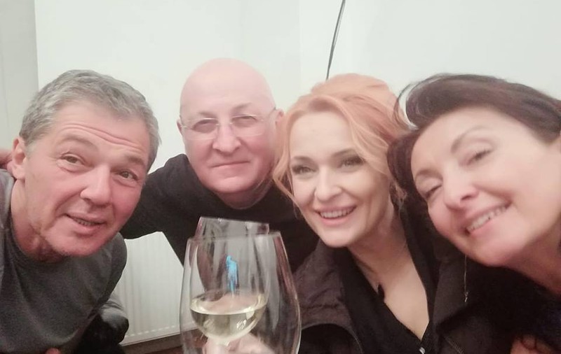Bebe Cotimanis se laudă că a-ntinerit de când are iubită nouă! Jură că actrița Iulia Dumitru e ultima lui parteneră