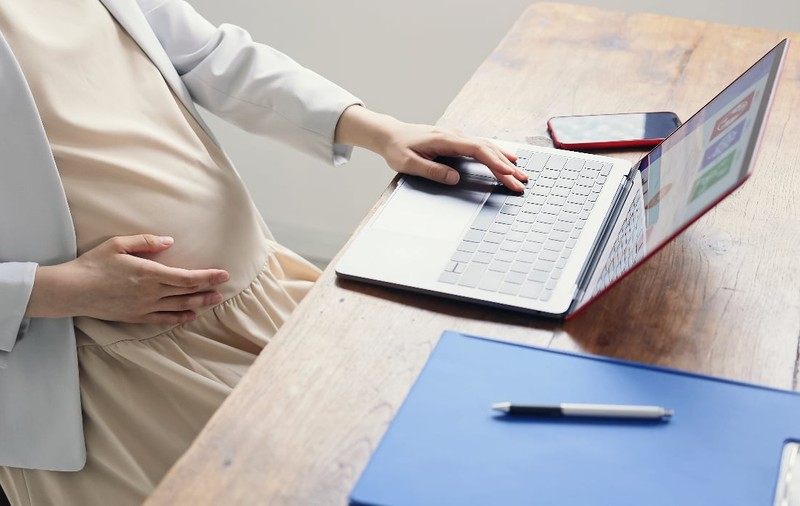 O angajată va primi 22.500.000 de dolari despăgubire de la firma la care lucra, după ce a pierdut sarcina din cauza angajatorilor